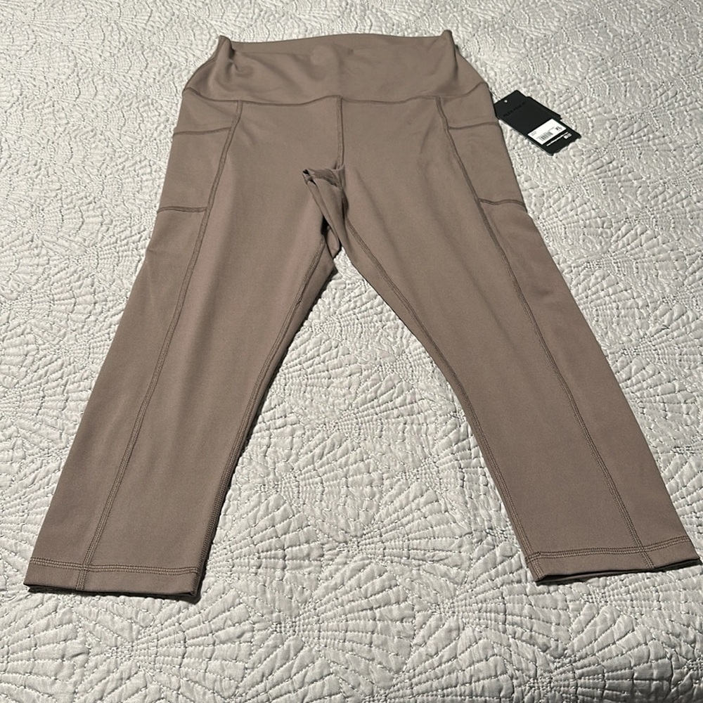 90 Degrees High Rise Cropped Mocha Leggings with Side Pockets, NWT’s, Size XL - Picture 2 of 7